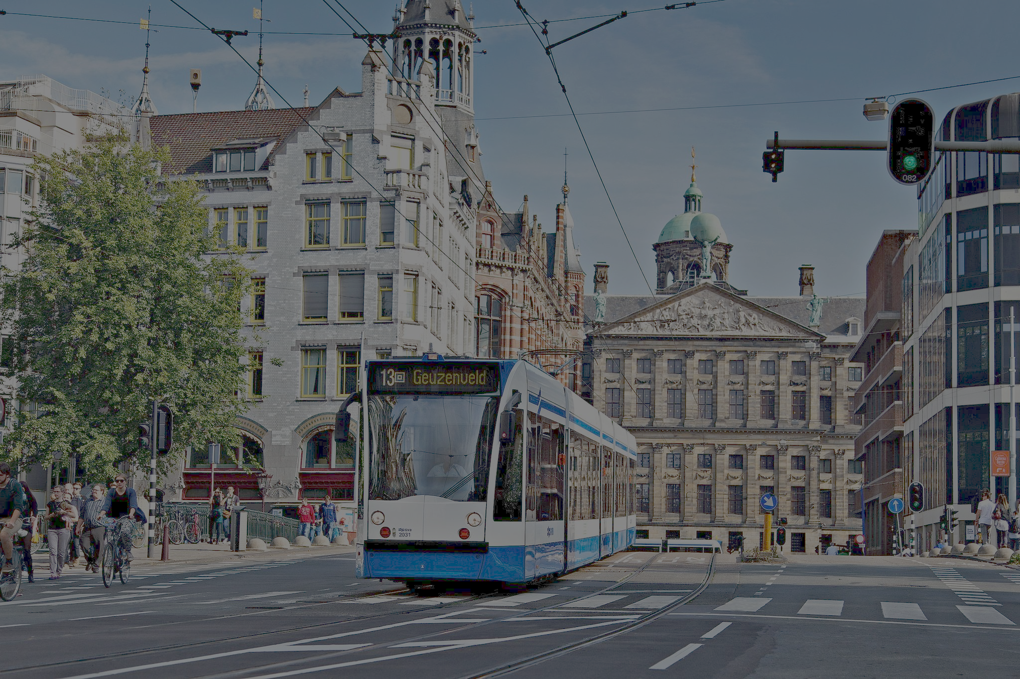 Transport Update Dealing with Public Transport Disruptions in Real Time